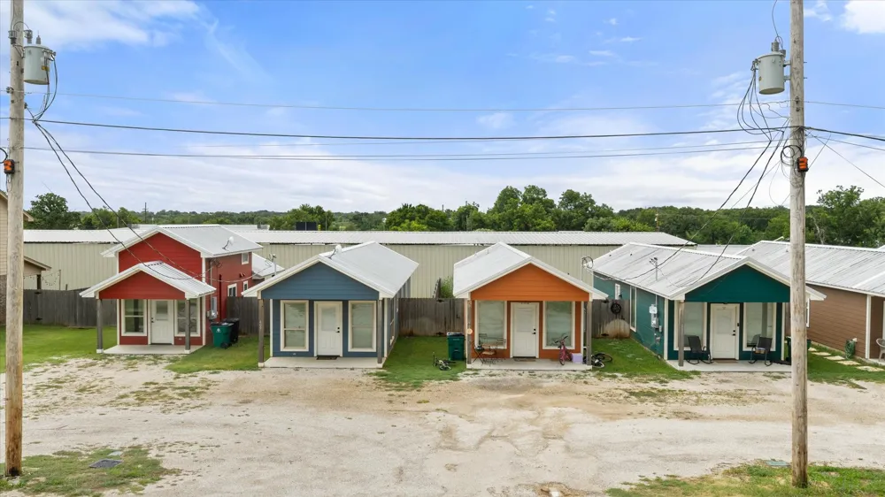 511 W 5th Street Tolar, TX 76476