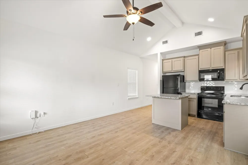 511 W 5th Street Tolar, TX 76476
