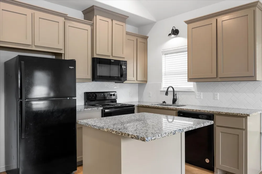511 W 5th Street Tolar, TX 76476