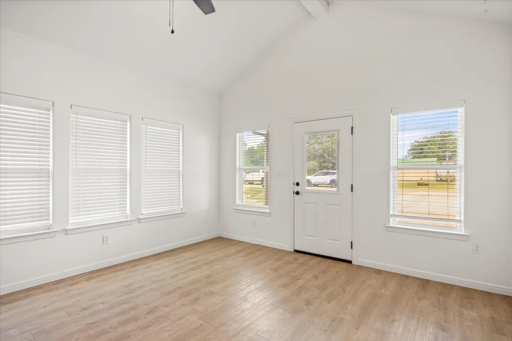 511 W 5th Street Tolar, TX 76476