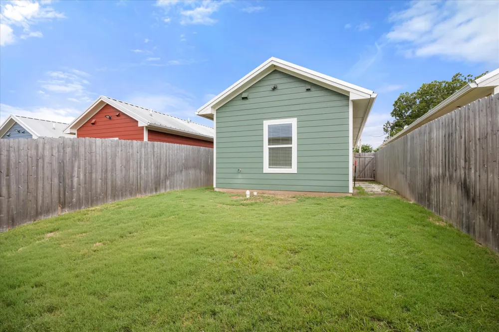 511 W 5th Street Tolar, TX 76476