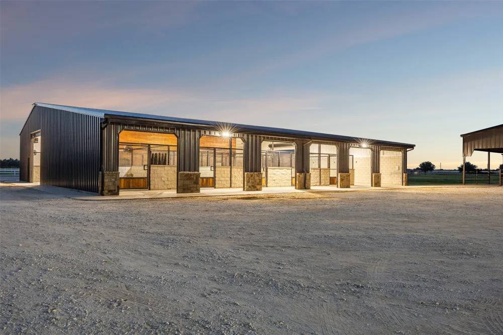 14714 US Highway 377 Whitesboro, TX 76273