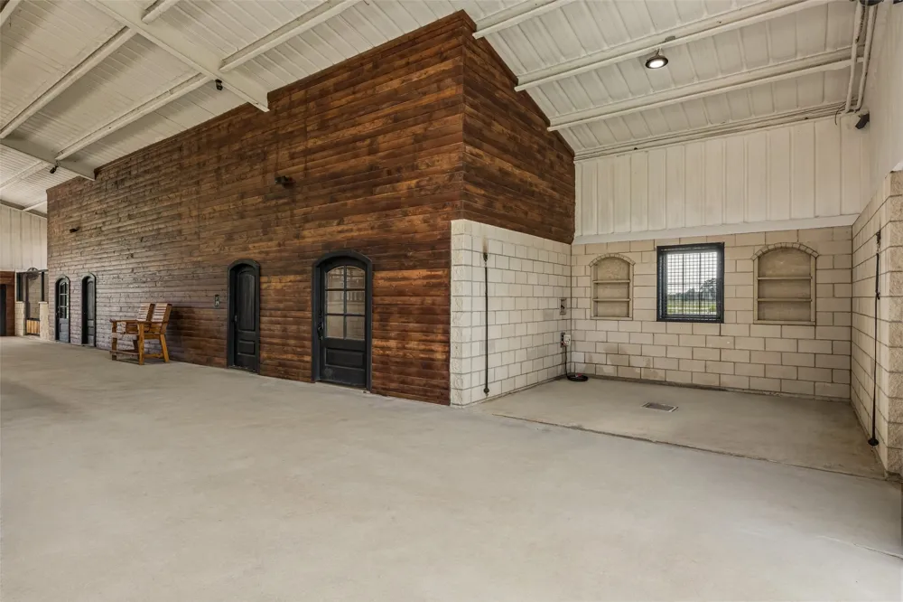 14714 US Highway 377 Whitesboro, TX 76273