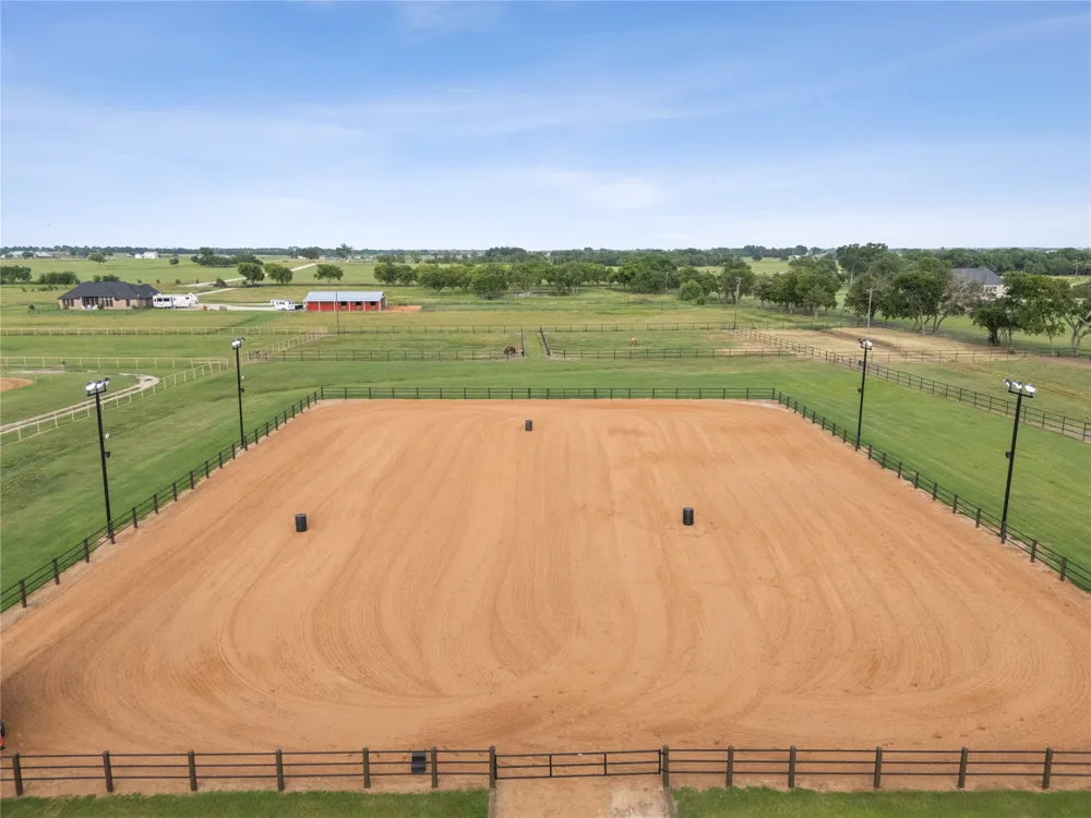 14714 US Highway 377 Whitesboro, TX 76273