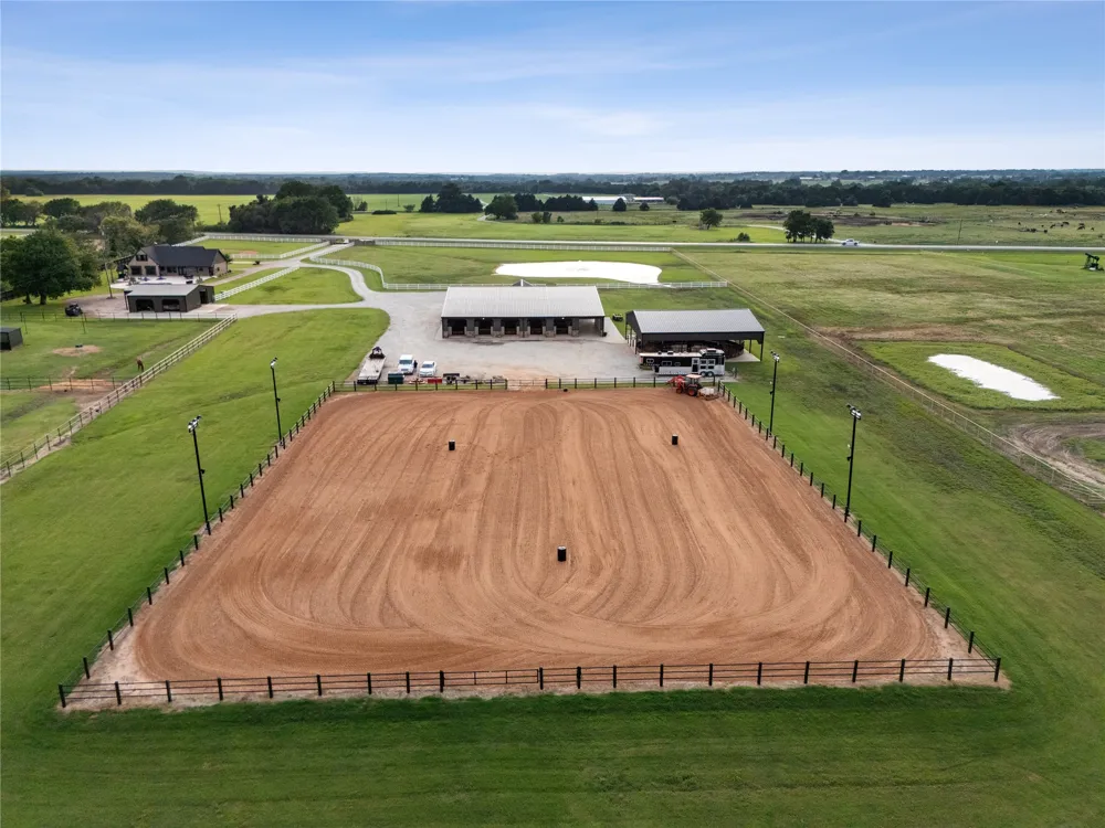 14714 US Highway 377 Whitesboro, TX 76273