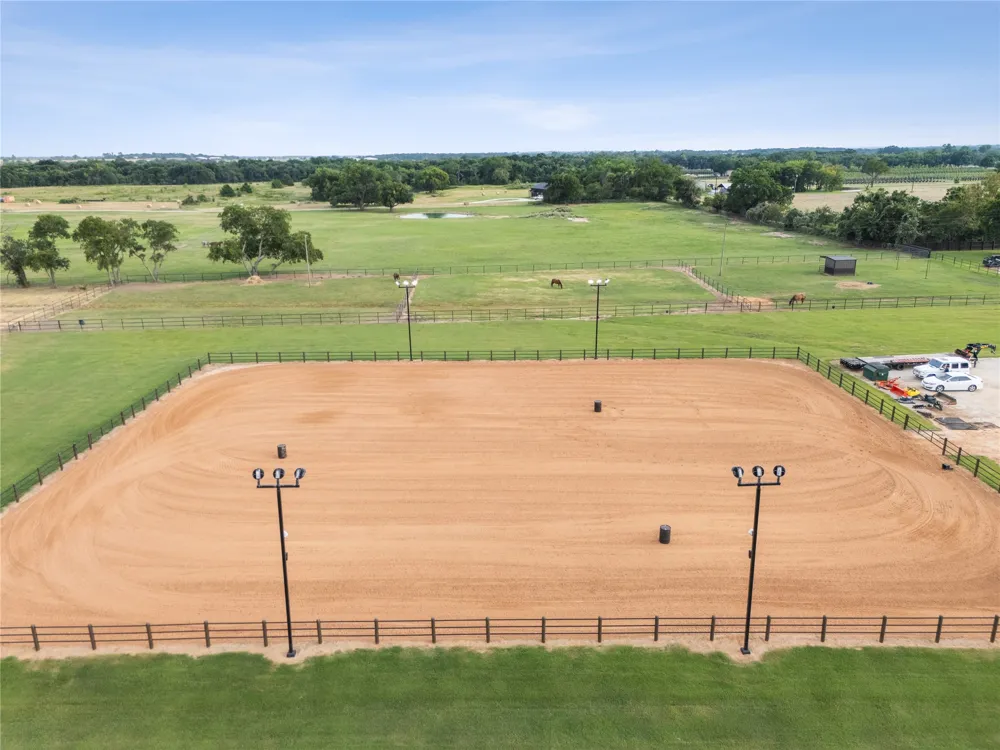 14714 US Highway 377 Whitesboro, TX 76273