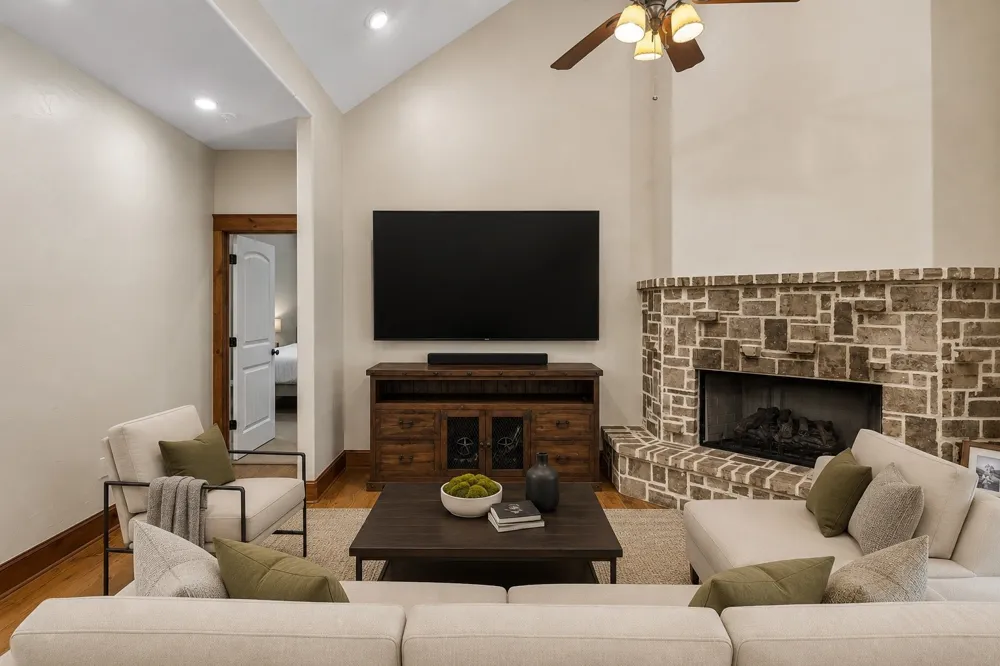 14714 US Highway 377 Whitesboro, TX 76273