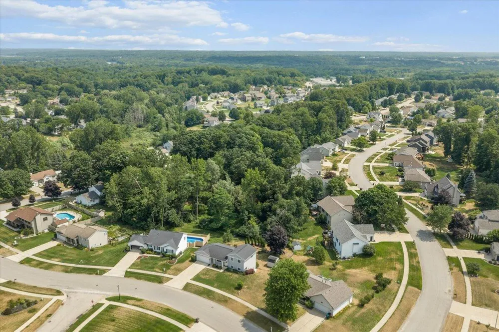 1338 Scott Creek Drive NE Plainfield Charter Township, MI 49306