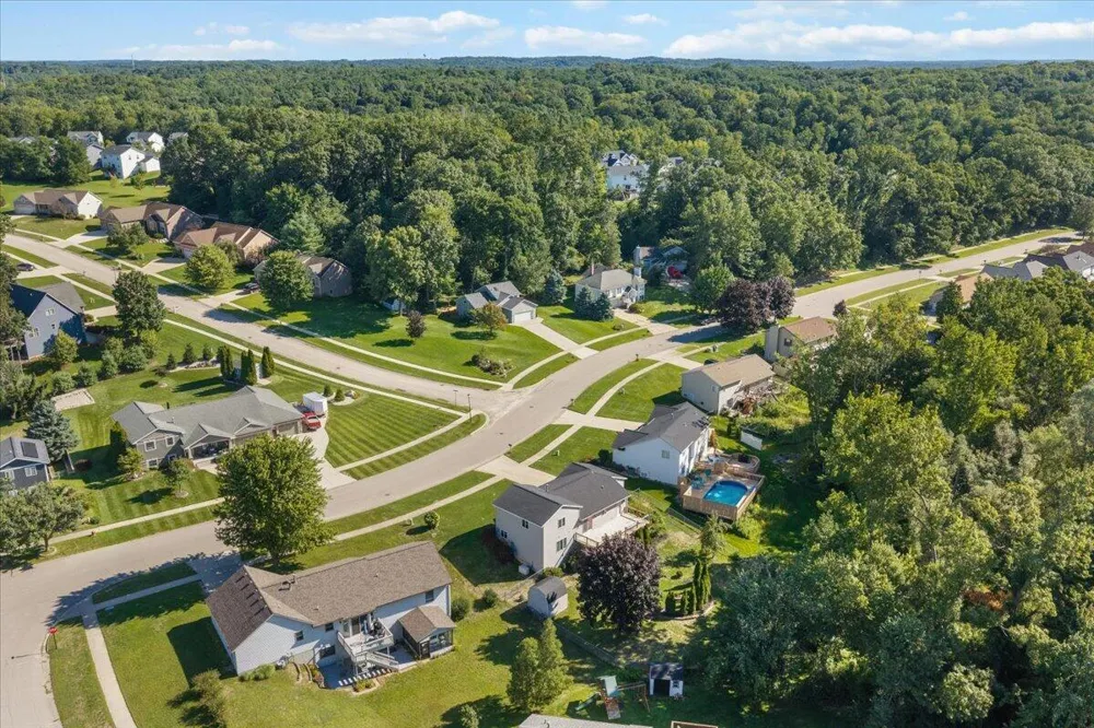 1338 Scott Creek Drive NE Plainfield Charter Township, MI 49306