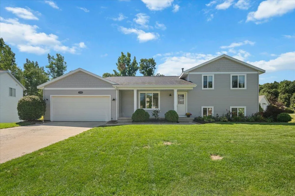 1338 Scott Creek Drive NE Plainfield Charter Township, MI 49306