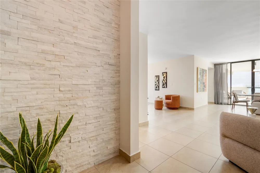 120 CHARDON AVE #302 San Juan, PR 00918