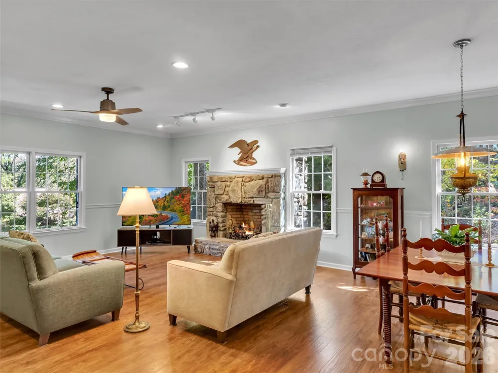 132 Aldersgate Road Waynesville, NC 28786
