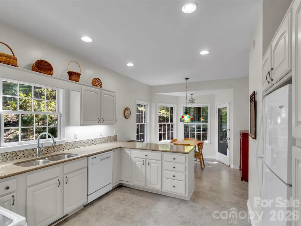 132 Aldersgate Road Waynesville, NC 28786