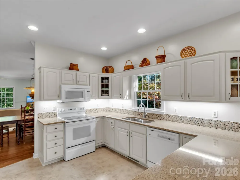 132 Aldersgate Road Waynesville, NC 28786