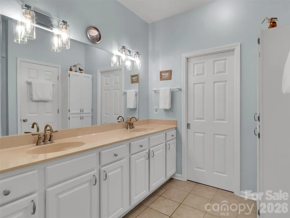 132 Aldersgate Road Waynesville, NC 28786