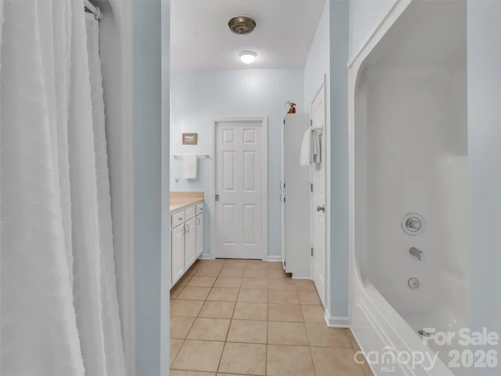 132 Aldersgate Road Waynesville, NC 28786