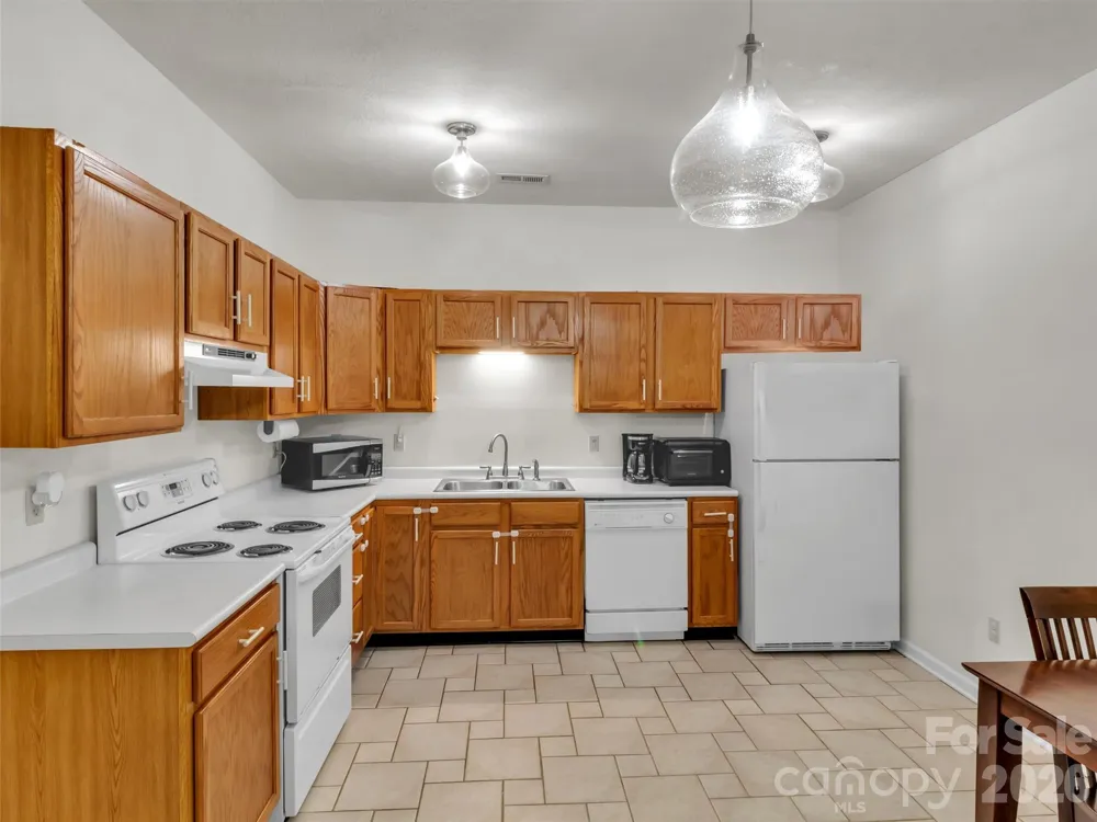 132 Aldersgate Road Waynesville, NC 28786