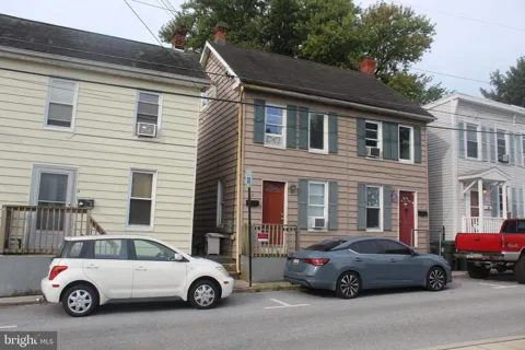 19 GARLINGER AVENUE