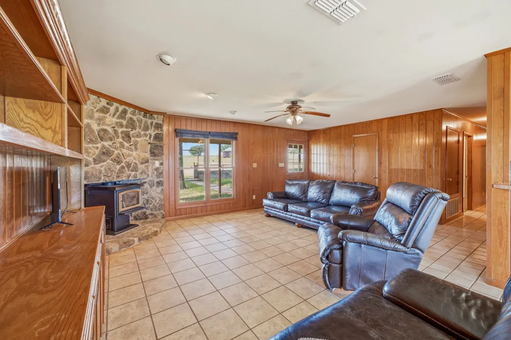 100 County Road 519 Stephenville, TX 76401