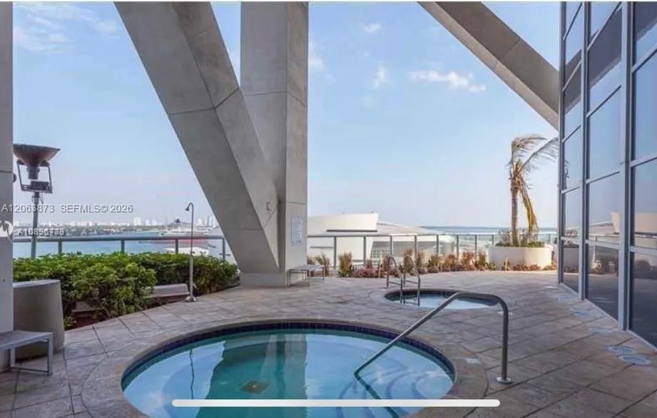 888 Biscayne Blvd #4009 Miami, FL 33132