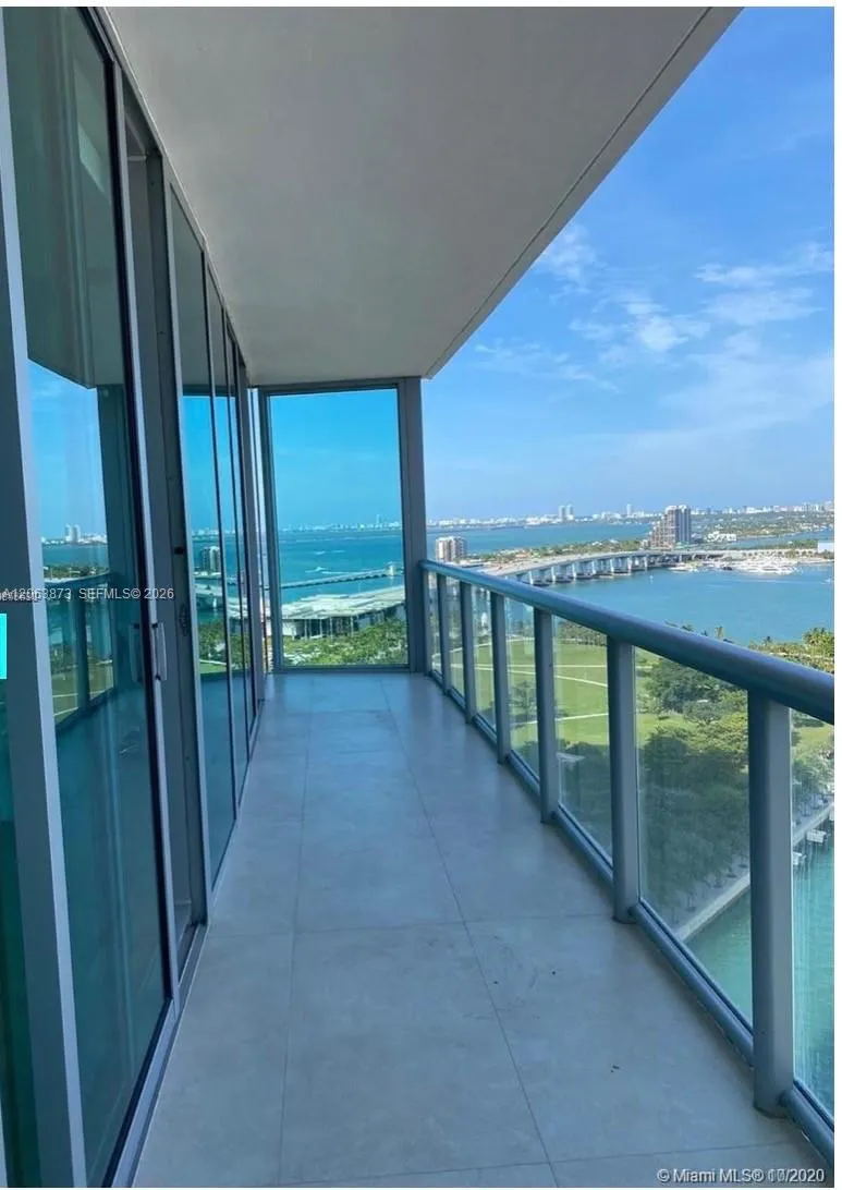 888 Biscayne Blvd #4009 Miami, FL 33132