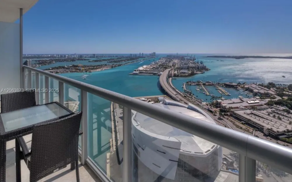 888 Biscayne Blvd #4009 Miami, FL 33132