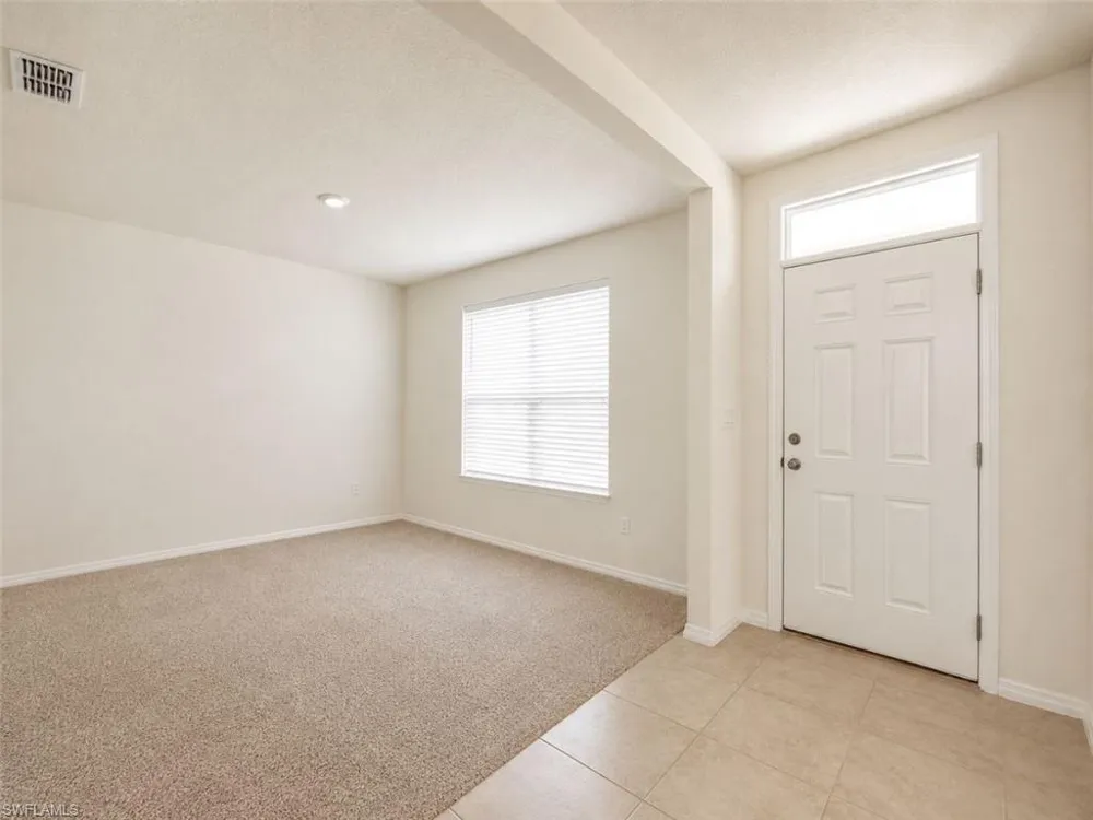 2736 DUMONT LANE Tavares, FL 32778