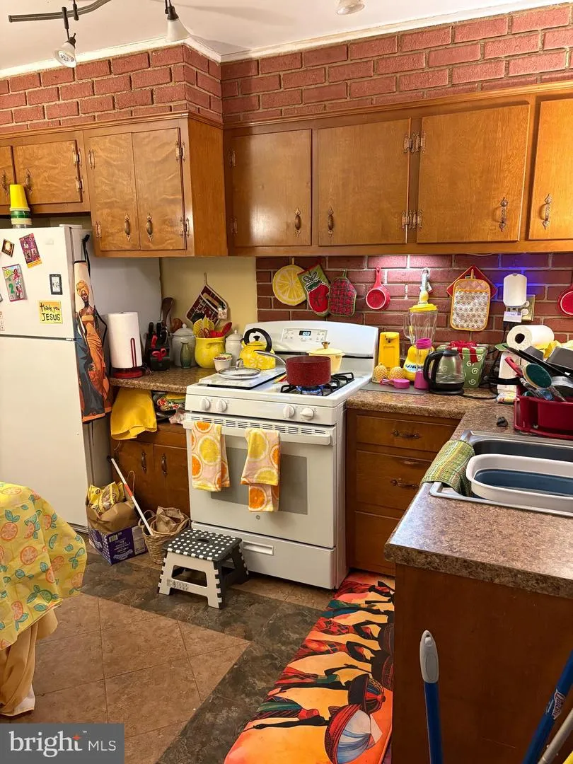 5935 HARFORD AVENUE Baltimore, MD 21207