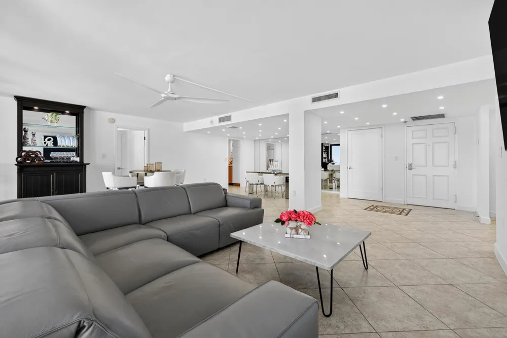 4200 OCEAN DRIVE #1-1101 Singer Island, FL 33404