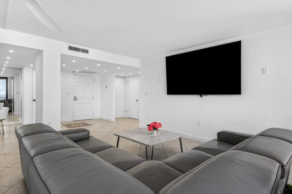 4200 OCEAN DRIVE #1-1101 Singer Island, FL 33404