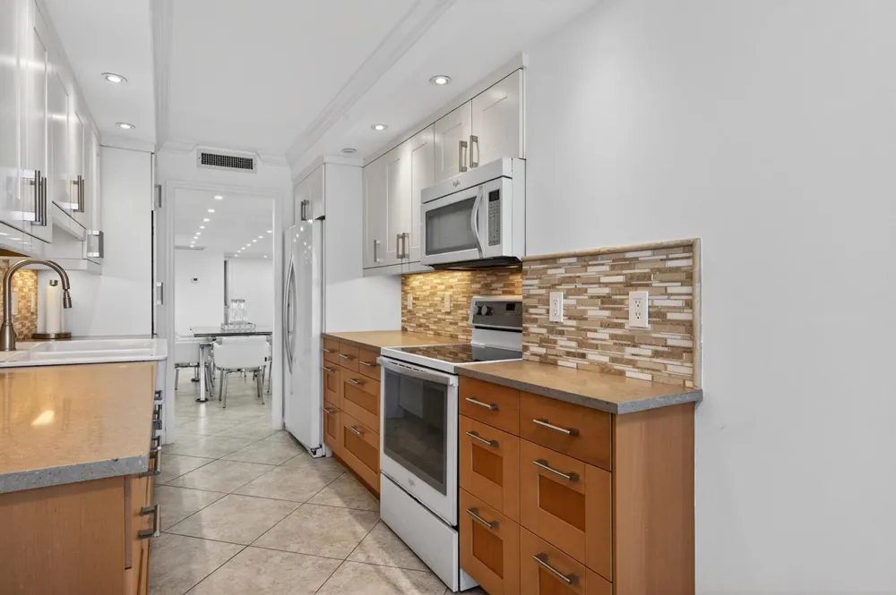 4200 OCEAN DRIVE #1-1101 Singer Island, FL 33404