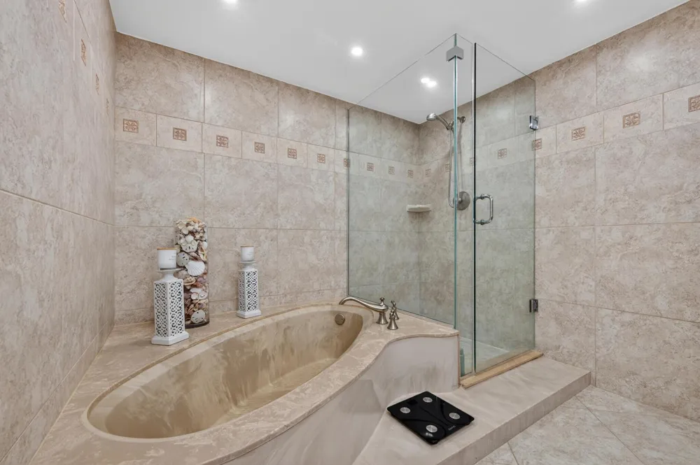 4200 OCEAN DRIVE #1-1101 Singer Island, FL 33404