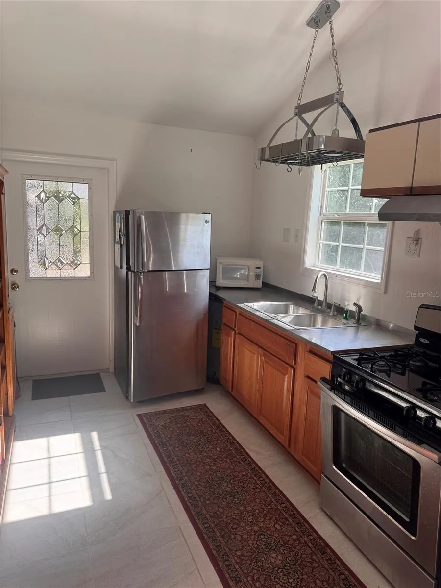 103 GROVE STREET Melrose, FL 32666