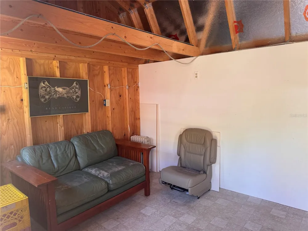 103 GROVE STREET Melrose, FL 32666