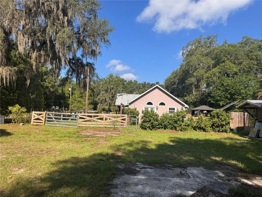 103 GROVE STREET Melrose, FL 32666