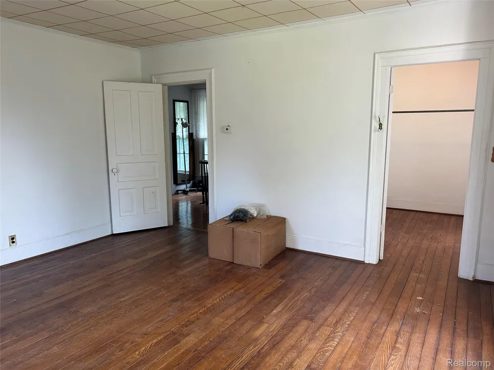 1285 Grange Hall Road Holly Township, MI 48430