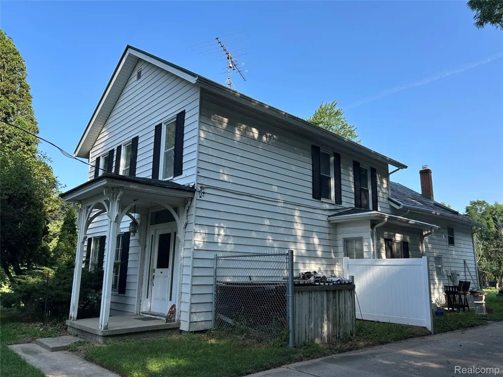 1285 Grange Hall Road Holly Township, MI 48430
