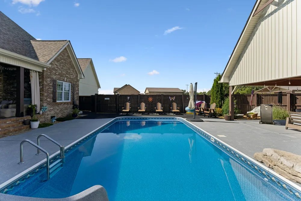 1953 Franklin Pike Lewisburg, TN 37091