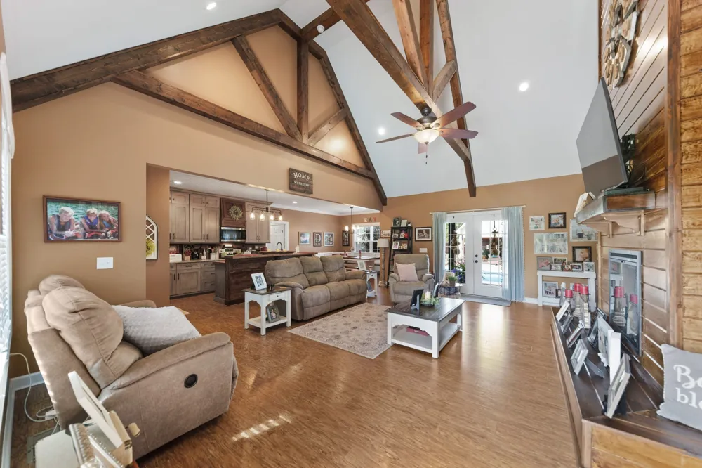 1953 Franklin Pike Lewisburg, TN 37091