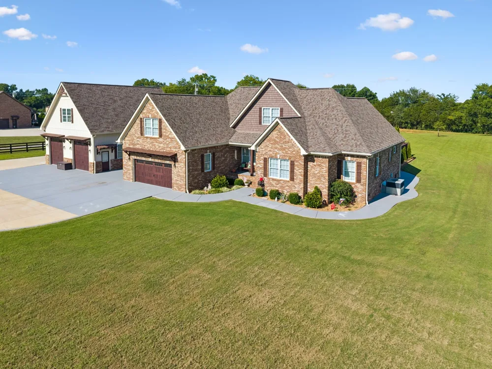 1953 Franklin Pike Lewisburg, TN 37091
