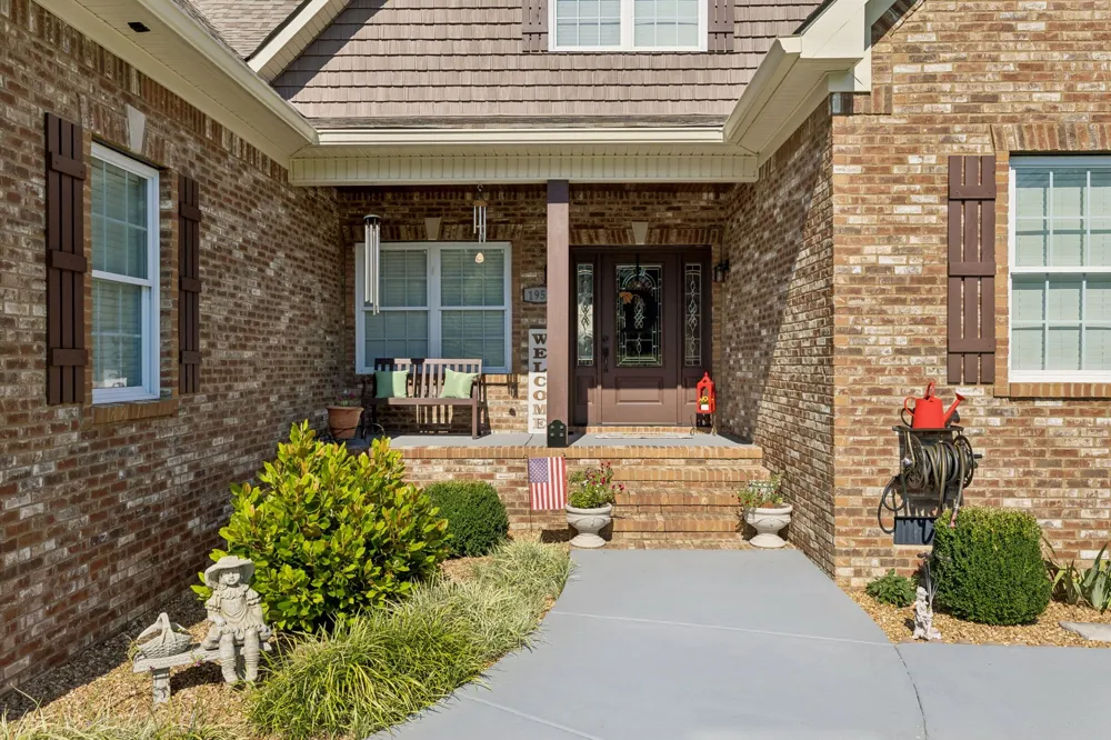 1953 Franklin Pike Lewisburg, TN 37091