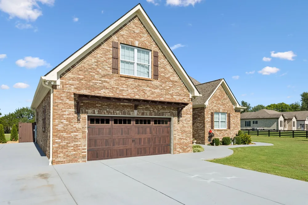 1953 Franklin Pike Lewisburg, TN 37091