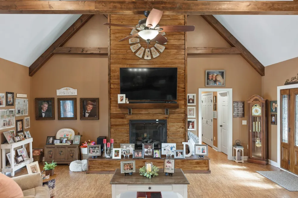 1953 Franklin Pike Lewisburg, TN 37091