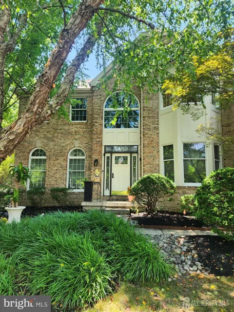 1 SHELLEY COURT