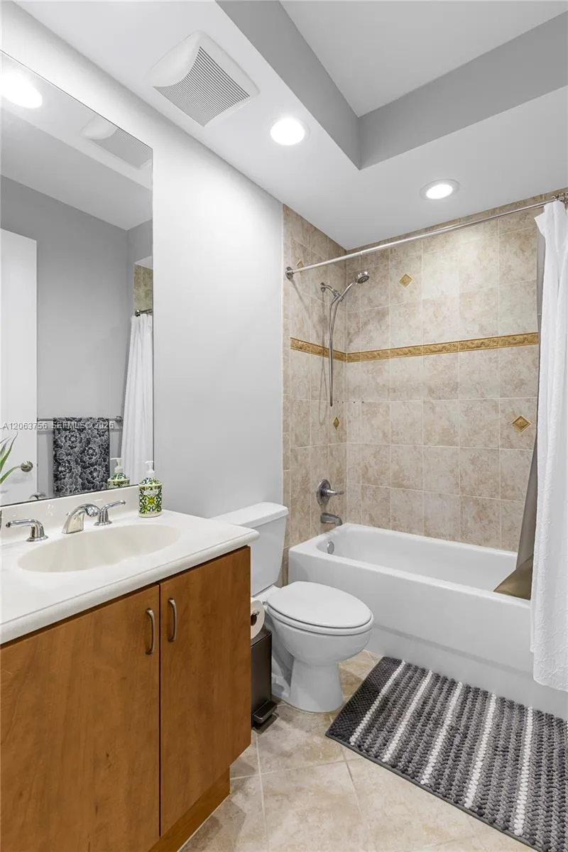 2900 NW 125th Ave #3-107 Sunrise, FL 33323