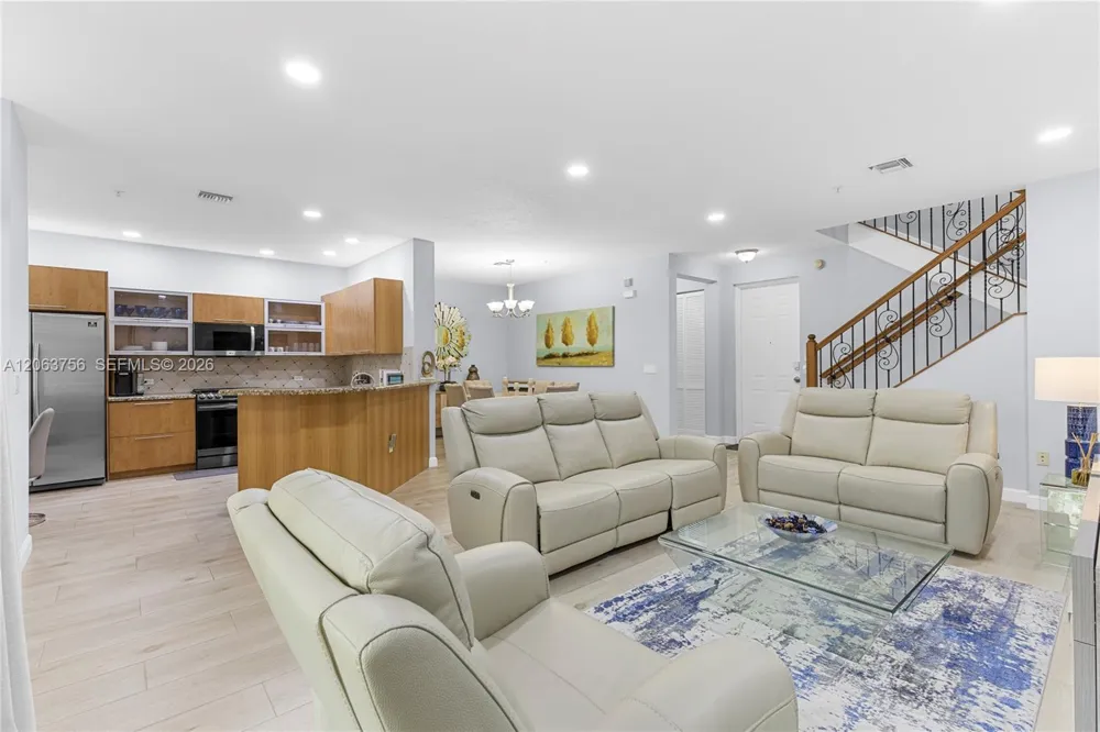 2900 NW 125th Ave #3-107 Sunrise, FL 33323