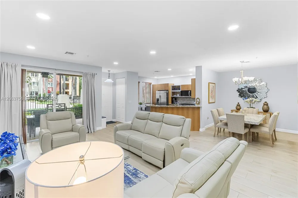 2900 NW 125th Ave #3-107 Sunrise, FL 33323