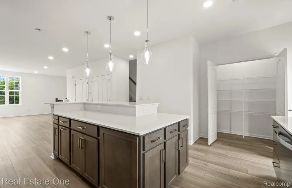 309 Sydney Court Plymouth City, MI 48170
