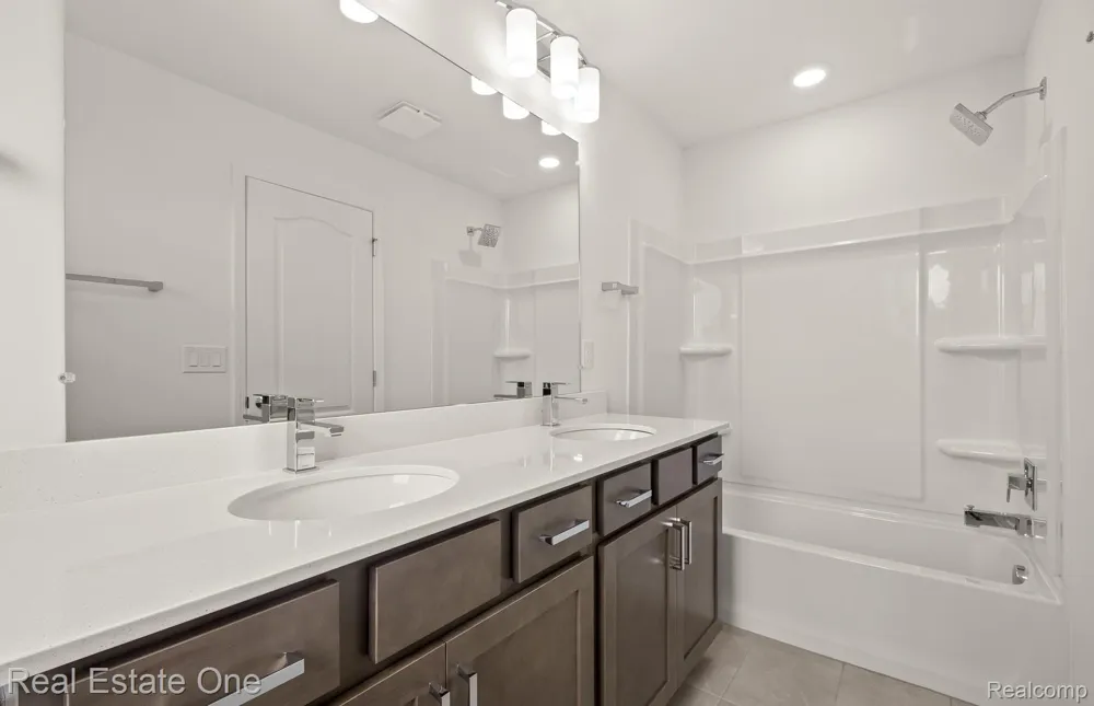 309 Sydney Court Plymouth City, MI 48170