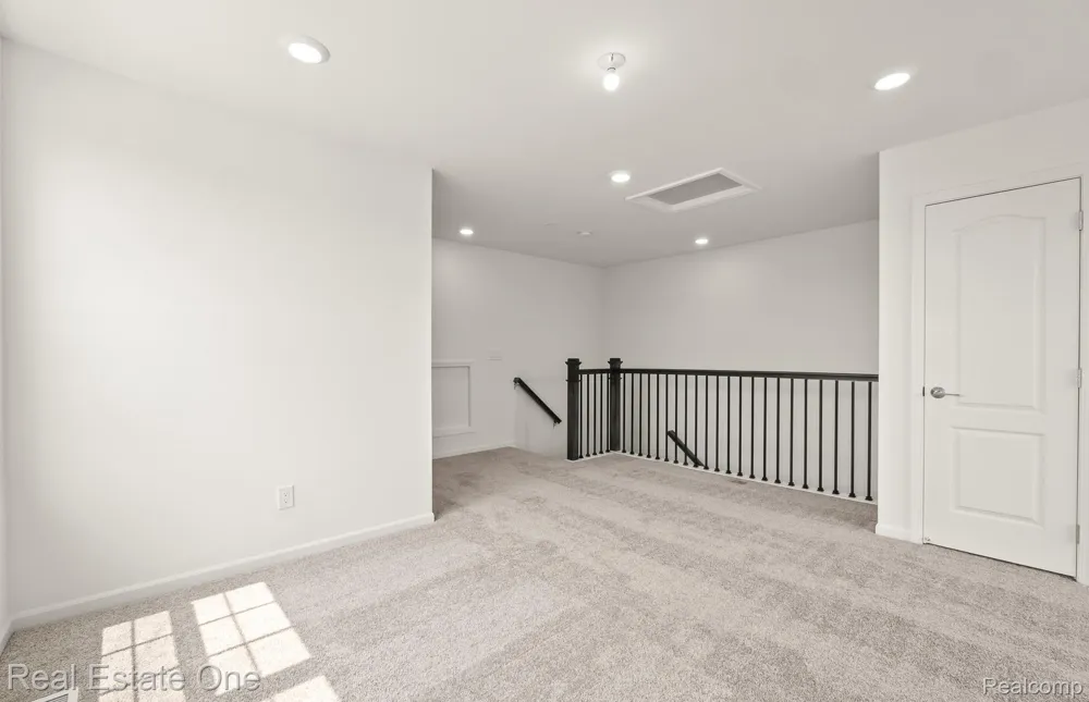 309 Sydney Court Plymouth City, MI 48170